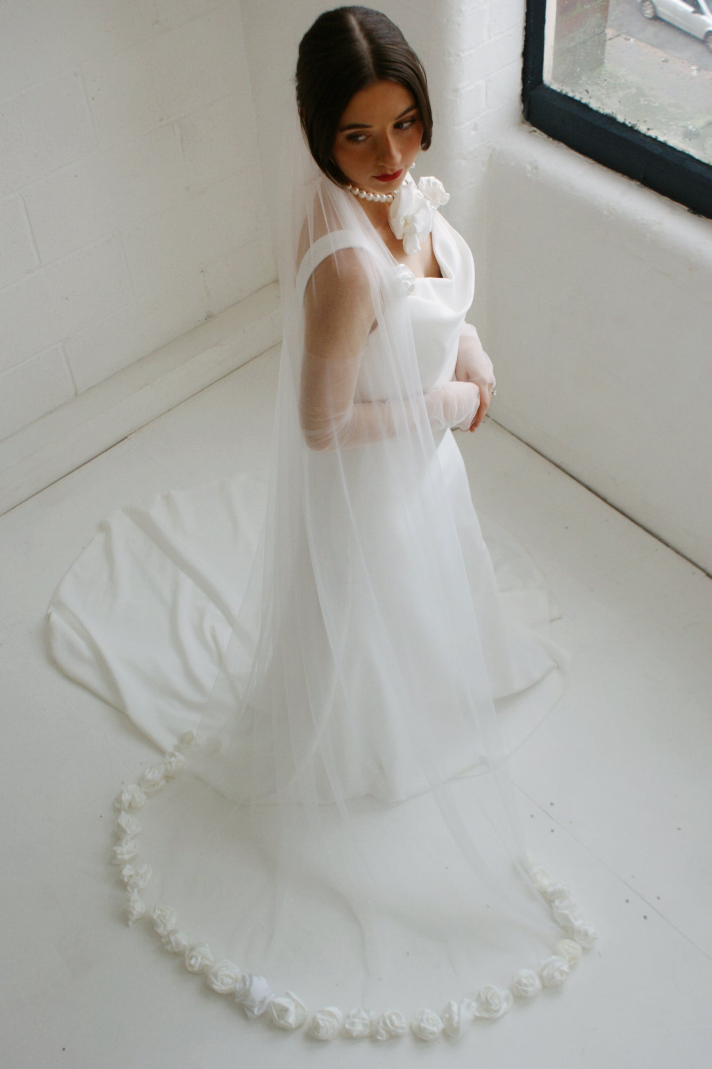 Luxury Handmade Rose Wedding Veil - Velo Bianco