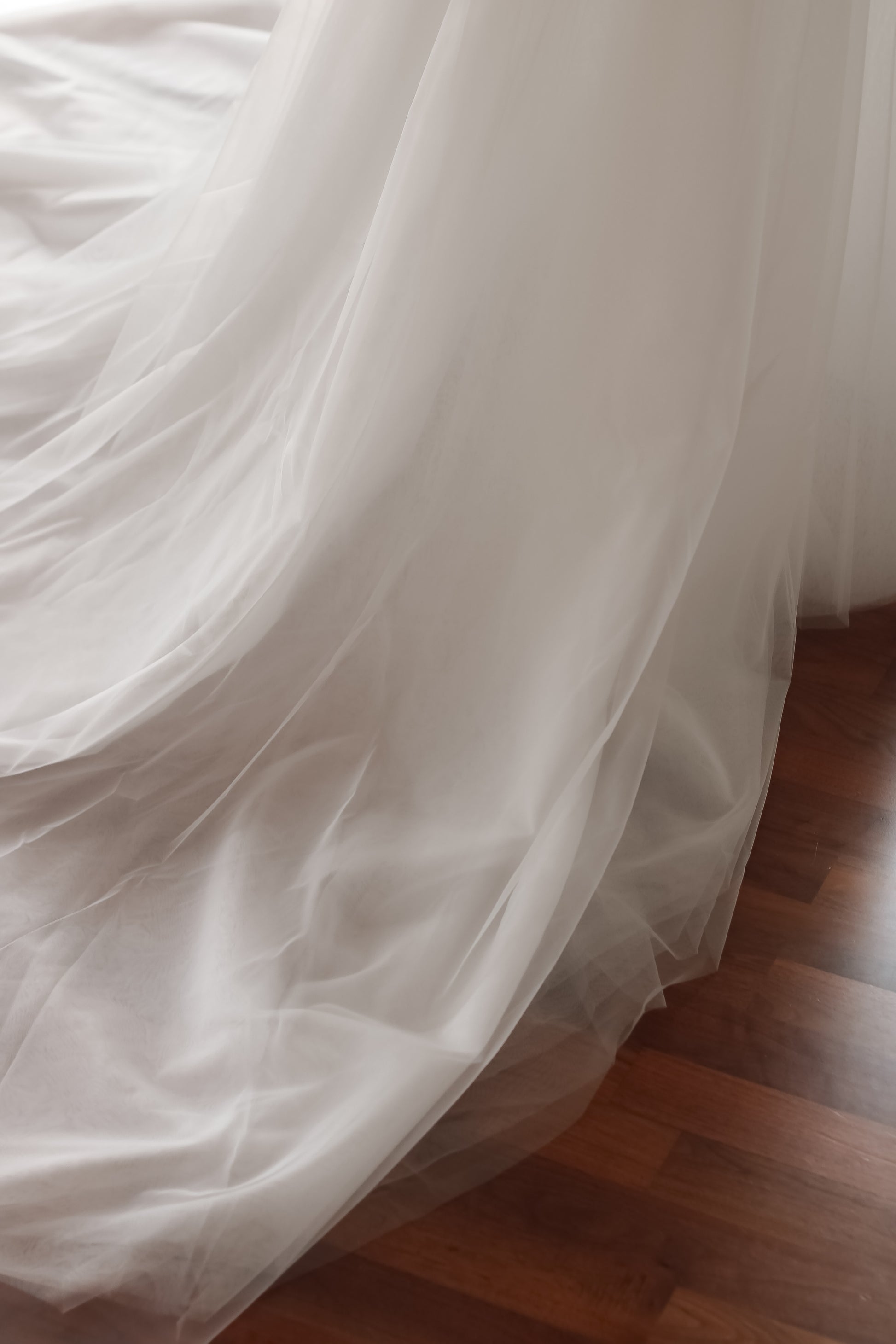 Extra Layered Tulle Overskirt - Velo Bianco