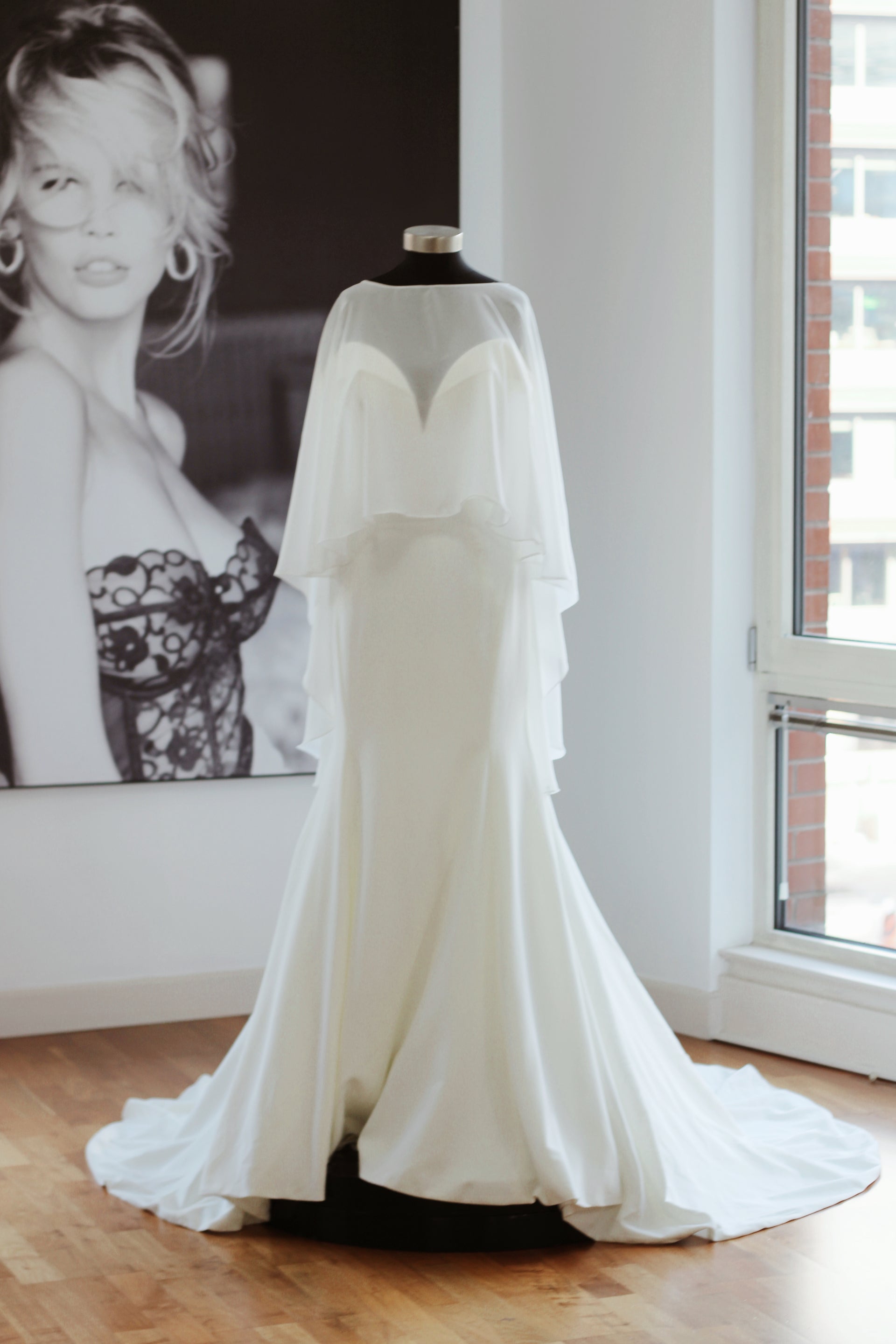 Chiffon Wedding Cape – Velo Bianco