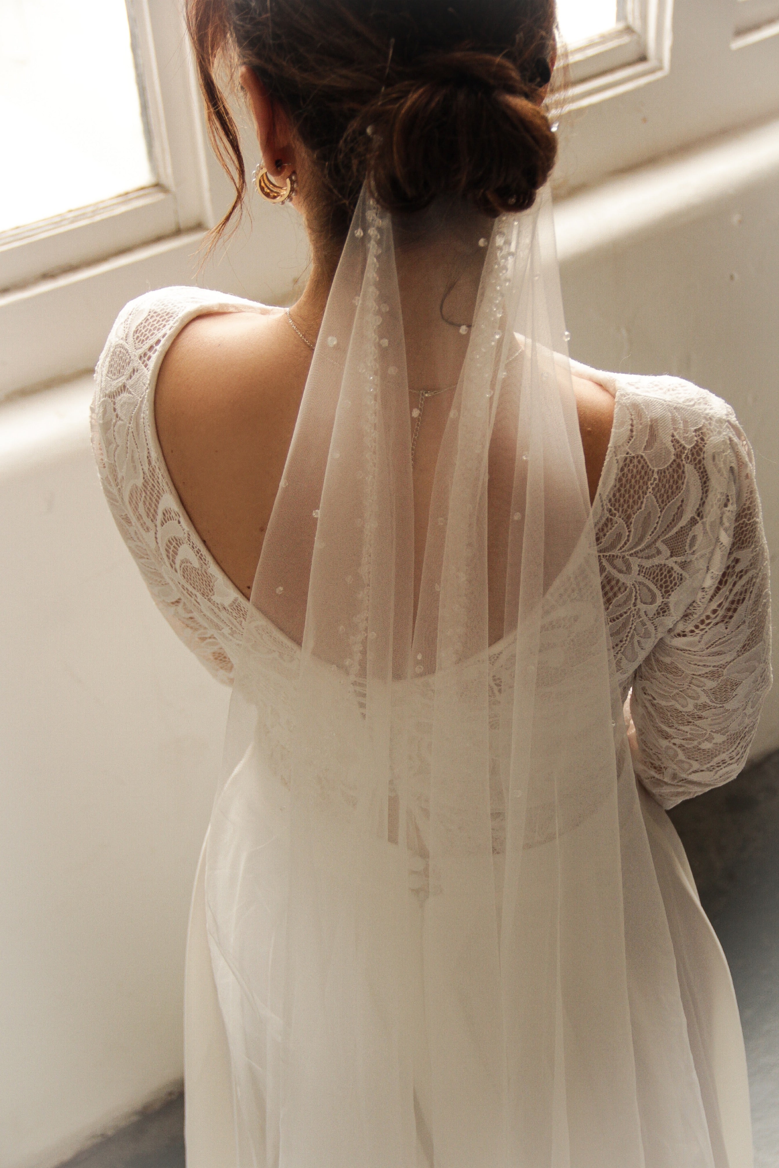 Crystal Fingertips Wedding Veil