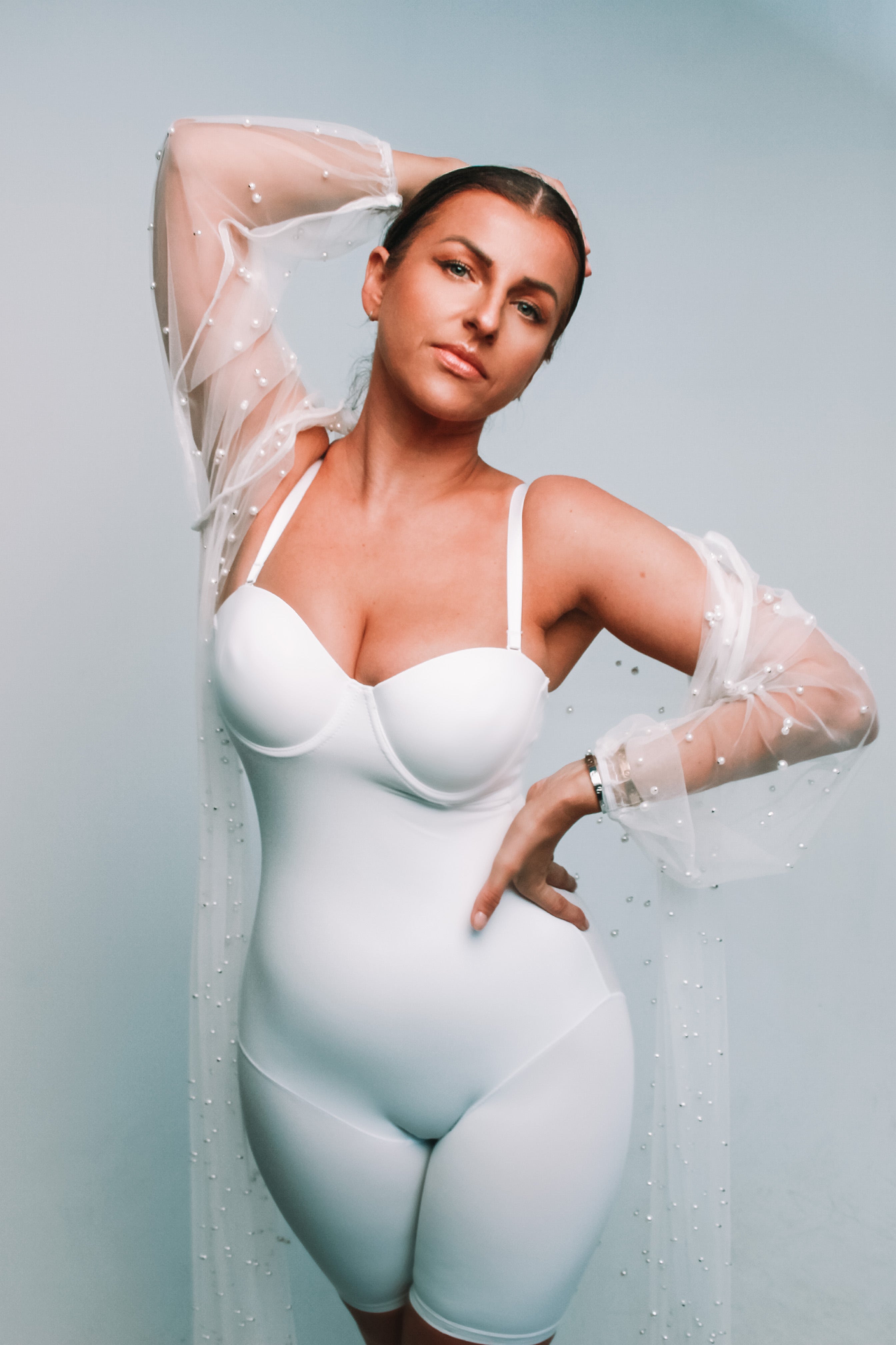 ZOTHEY Mid-Thigh Bodysuit in White – Velo Bianco